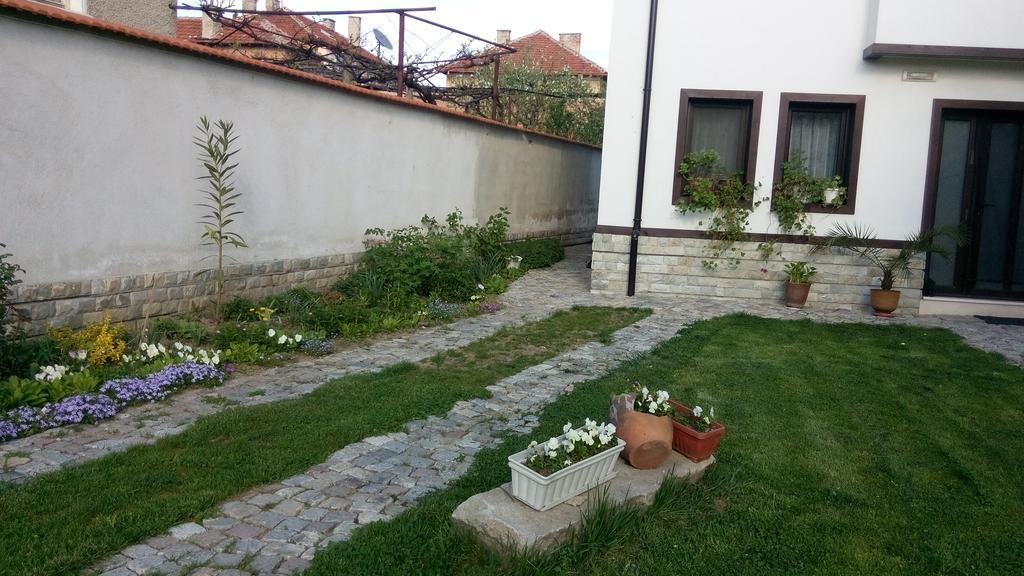 Bobekova Kashta Hotel Panaghiurişte Exterior foto